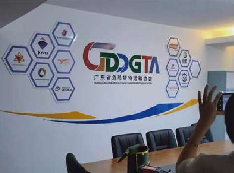 鹿寨公司走廊文化墙如何设计布置？